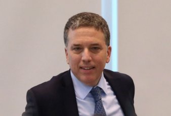 Dujovne: "Que los inversores se queden tranquilos, vamos a ganar las elecciones"