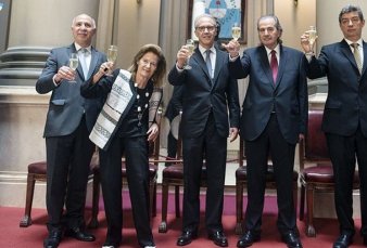 El fallo de la Corte contra Anses por la actualizaci�n de jubilaciones, riesgo pa�s y la ca�da del PBI ocupan la atenci�n de los diarios