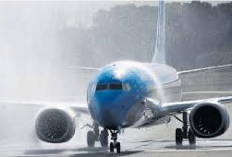 Aerol�neas busca pasajeros en las dos puntas: ejecutivos y millennials