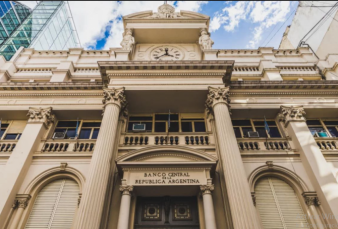 El BCRA elimin� el piso de 60% a la tasa de inter�s de referencia