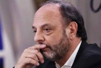 Baby Etchecopar deber� hacer su programa de radio con feministas