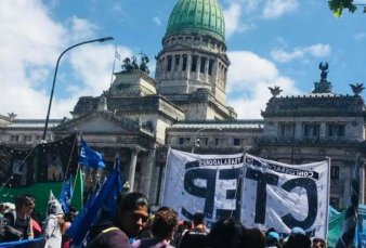 Organizaciones sociales convocan a pasar la Nochebuena frente al Congreso