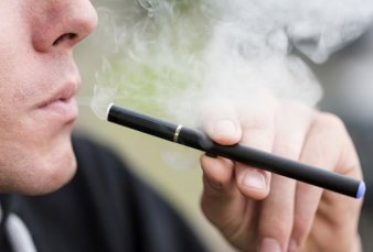 La due�a de Marlboro sube la apuesta por el cigarrillo electr�nico