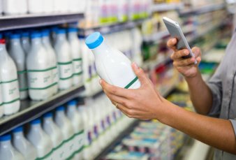 Deterioro social: el consumo interno de leche cay� un 10% desde el 2015