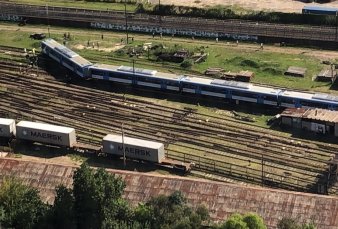 Descarril un tren ingresando a Retiro: asisten a los pasajeros