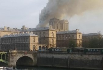 Incendio en la catedral de Notre Dame de Pars