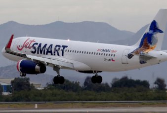 Otra aerol�nea low cost aterriza en el pa�s