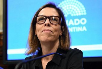Denuncian a Laura Alonso por reconocer que no investiga al Gobierno