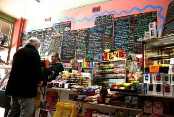 Multas, clausuras y allanamientos: por DNU, Macri sancion� nueva Ley de Lealtad Comercial