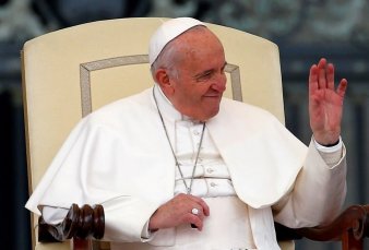 El Vaticano recibe por primera vez a una delegacin de la comunidad LGBT