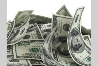 El d�lar avanz� 10 centavos en una rueda con volumen r�cord