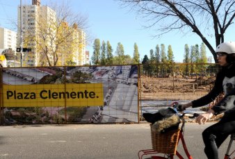 Empez la construccin de la Plaza Clemente, el espacio verde que ganaron los vecinos