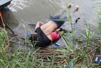 Desgarradora foto de un inmigrante y su hija fallecidos intentando llegar a Estados Unidos - "Es ms comn de lo que creemos"