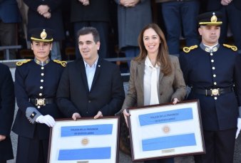 Vidal y Ritondo, candidato a Diputado Nacional, juntos en la jura a la bandera en la Vucetich