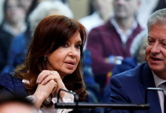 Cristina Kirchner fue al Senado mientras se desarrolla el juicio en su contra