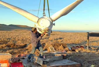 Instalan primera turbina elica en Tierra del Fuego