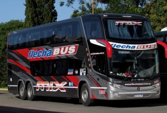 Flecha Bus enfrenta a las "low cost" con descuentos y cuotas