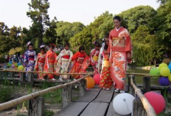 Danzas, comida y fiesta japonesa en Palermo