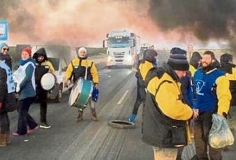 Se agrava la crisis en Chubut por la demora en el pago de los sueldos