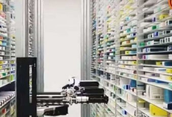 Una farmacia cordobesa contrat a un robot como empleado