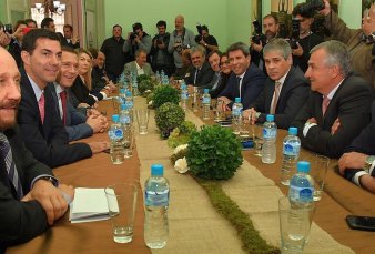 El Gobierno reintegr los fondos de los impuestos a las provincias
