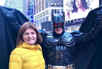 El Batman argentino de Nueva York estuvo con Patricia Bullrich: "Mauricio Macri tambin me conoce"