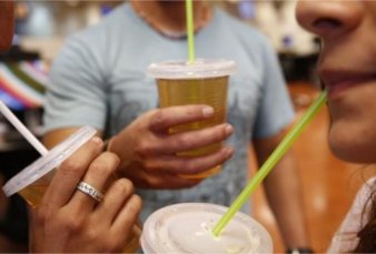 Adis sorbetes. La Ciudad avanza en reducir el uso de este tipo de plsticos