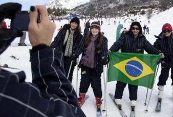 Brasil, Estados Unidos y Espa�a, los pa�ses que compran m�s pasajes a�reos hacia Argentina