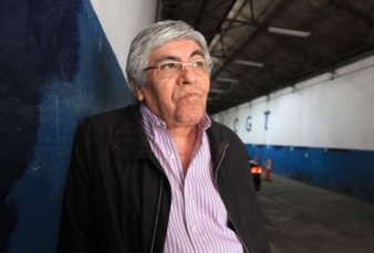 Moyano pidi la renuncia del lder de la UTA y tensa ms la interna