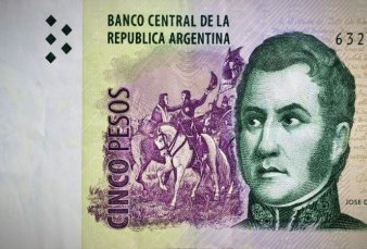 Los billetes de $5 salen de circulacin el sbado, pero podrn canjearse en marzo