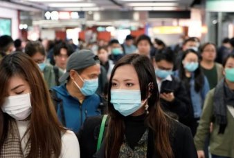 Coronavirus: no quera usar barbijo y lo "fumigaron"