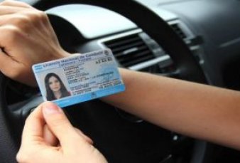 Prorrogan por 200 das las licencias de conducir