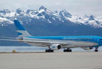 El Gobierno analiza permitir vuelos cortos para las vacaciones de invierno