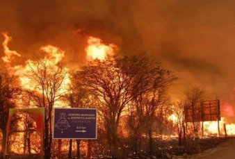 Dramtica situacin en el norte de Crdoba: fuego y viento se alan en penoso avance descontrolado