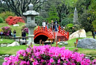 Por primera vez en 50 aos, el Jardn Japons recurre a la venta online