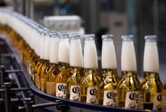 La cerveza mexicana Corona empieza a fabricarse en Argentina