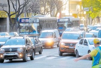 El trnsito en la Ciudad es un caos y en una semana hicieron 2.360 multas