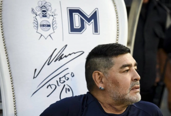 Maradona le respondi� a Macri: "Hacete cargo, querido. Ya lo dijo tu padre"