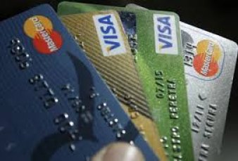 Pese a la reapertura de locales, las compras con tarjeta de cr�dito se mantienen un 18% por debajo de 2019