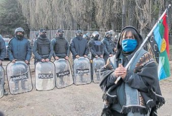 La gobernadora de Ro Negro dijo que el INAI financia la ocupacin de tierras