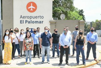 Acto del PRO en El Palomar contra el cierre del aeropuerto