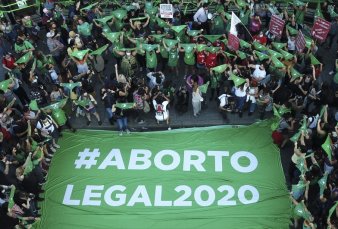 El Congreso legaliz� el aborto, pero el Gobierno admite que habr� dificultades