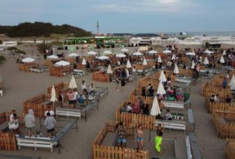 Mar del Plata estren burbujas sociales vip en las playas del sur