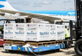 A un mes del inicio del plan de vacunaci�n, s�lo 51.000 personas recibieron dos dosis