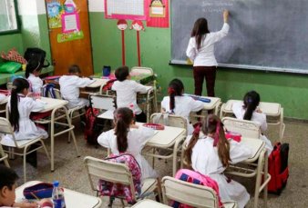 Vuelven las clases presenciales y preocupa el mill�n de chicos que podr�a dejar la escuela