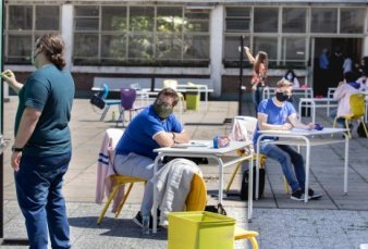 Alarma en Ciudad: s�lo el 6% de los docentes pidi� ser testeado