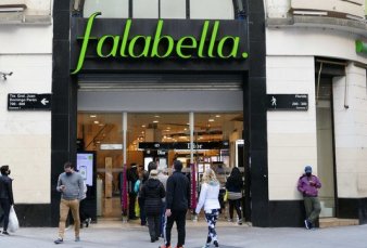 Falabella no encuentra comprador y acelera el cierre de sus locales