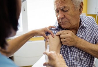 Llegaron 580.000 dosis y arranca la vacunaci�n de los adultos mayores
