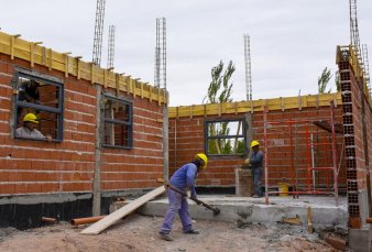 El Gobierno anunciar� hoy el lanzamiento de 87.000 cr�ditos para la construcci�n