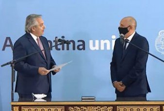 El Presidente le tom� juramento al nuevo ministro de Transporte